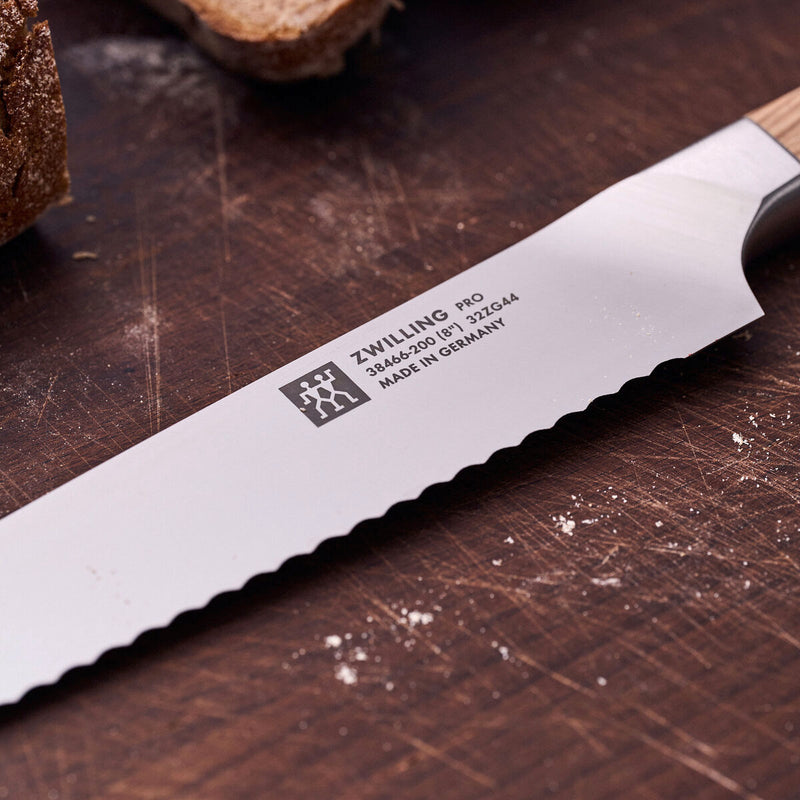 Pro Wood Brotmesser 20 cm, Wellenschliff