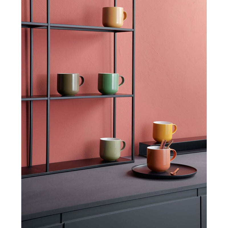 Henkelbecher, red clay