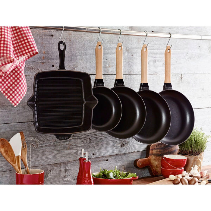Pans Bratpfanne mit Holzgriff, 28cm, schwarz 28 cm, rund, Schwarz, Gusseisen