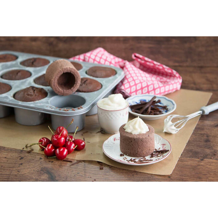 we love baking Cake Cups 35 x 27 cm Silber Metall